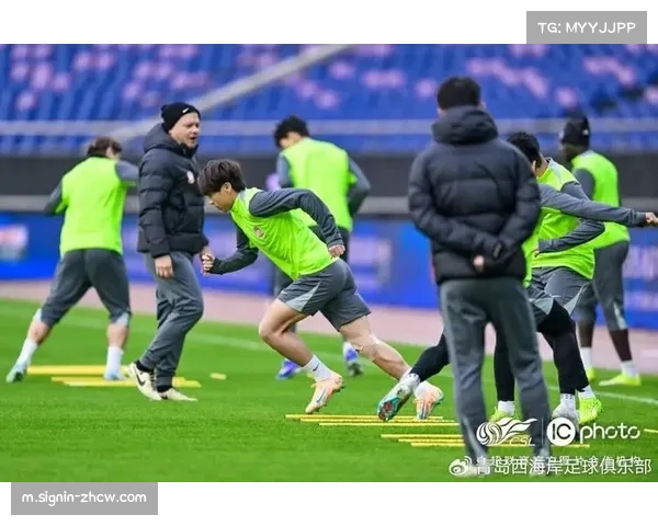 青岛西海岸客场面对浙江队全力防守 韧性十足但反击端最后一传处理欠火候